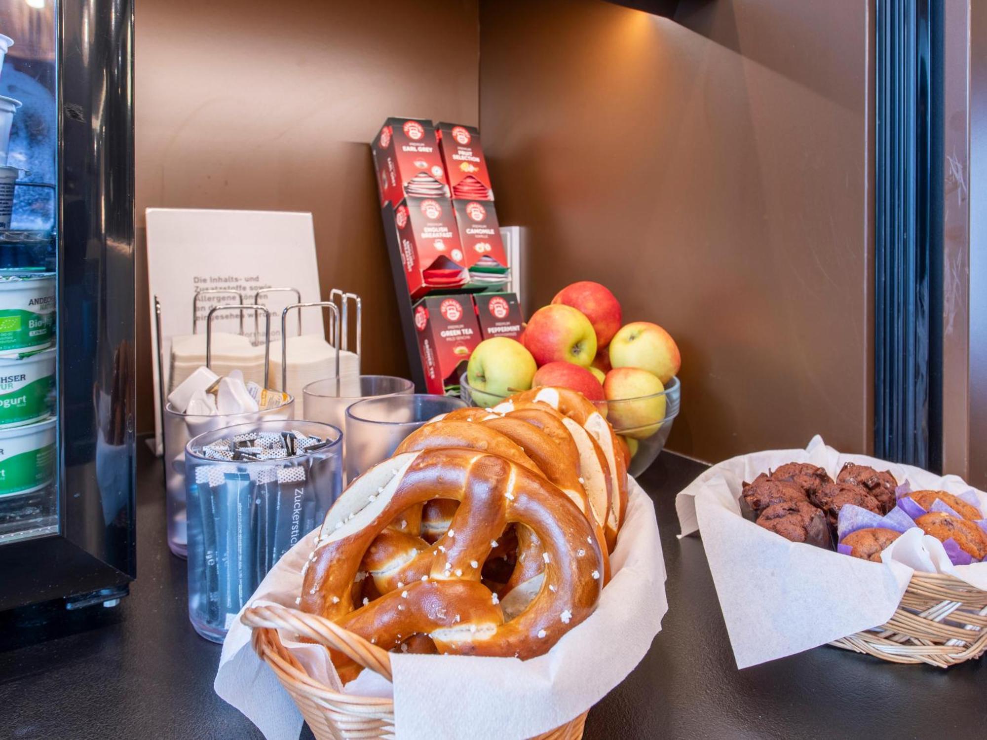 B&B Hotel Muenchen-Olympiapark Экстерьер фото