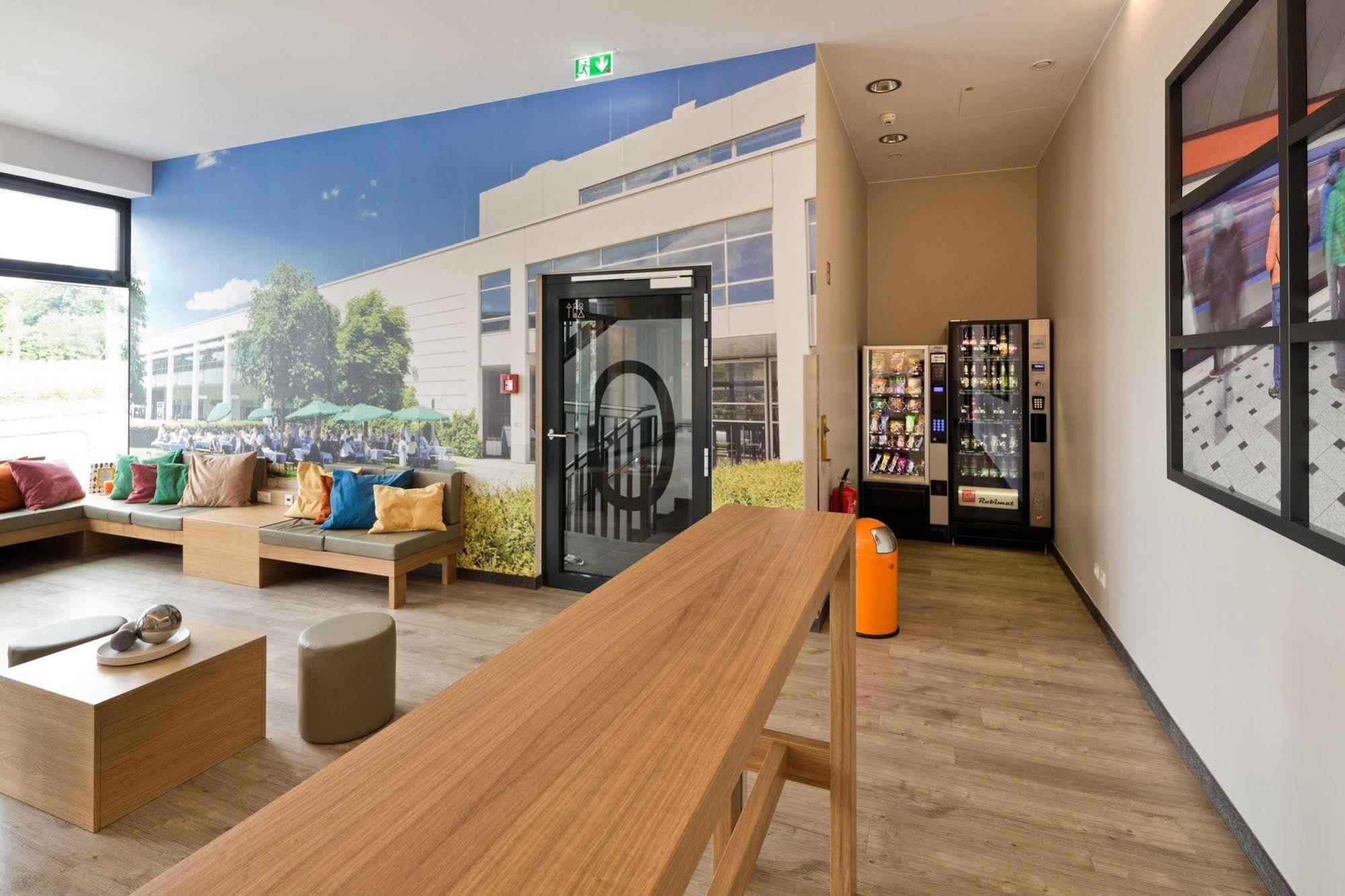 B&B Hotel Muenchen-Olympiapark Экстерьер фото